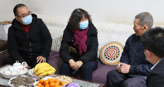 年关将至，温暖先达！太阳集团1088vip新区开展春节前夕走访慰问